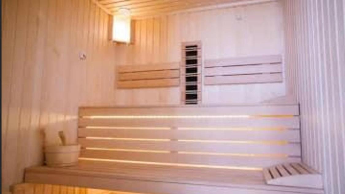 Apartament Rebeca Lux By Alezzi Beach Resort Năvodari Eksteriør billede