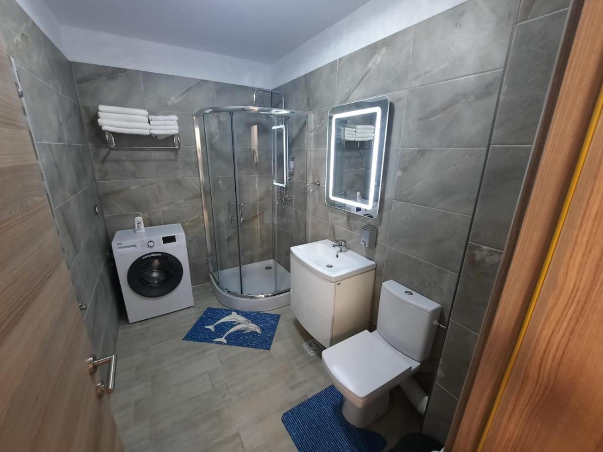 Apartament Rebeca Lux By Alezzi Beach Resort Năvodari Eksteriør billede