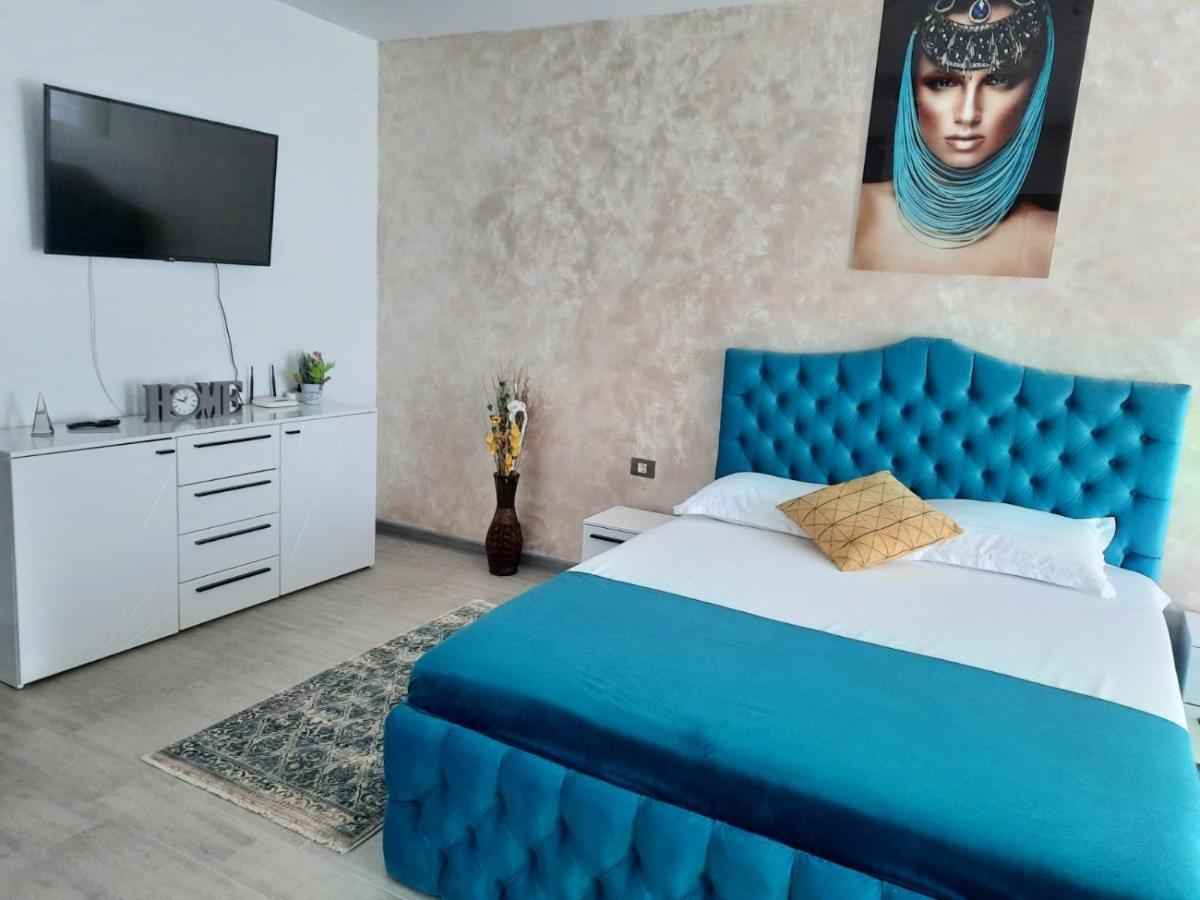 Apartament Rebeca Lux By Alezzi Beach Resort Năvodari Eksteriør billede