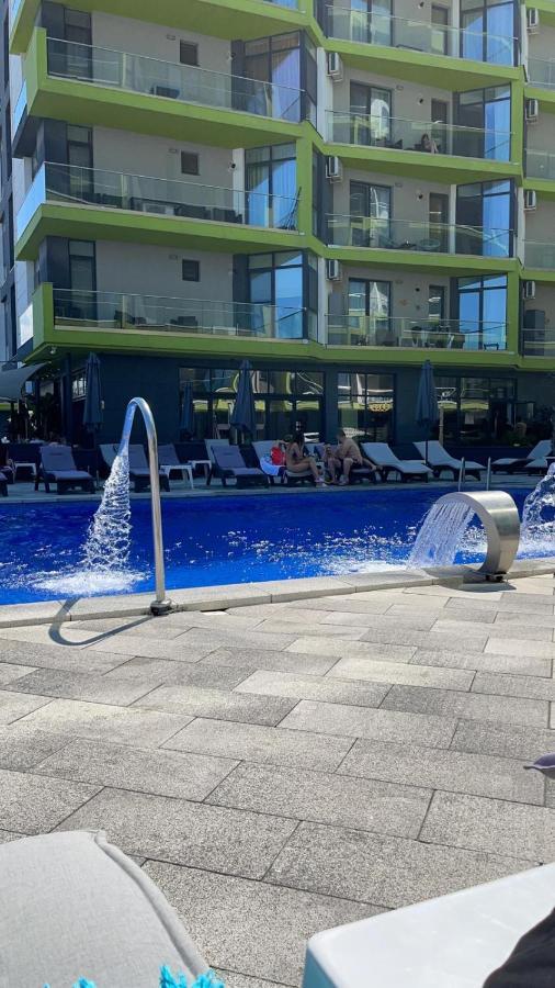 Apartament Rebeca Lux By Alezzi Beach Resort Năvodari Eksteriør billede