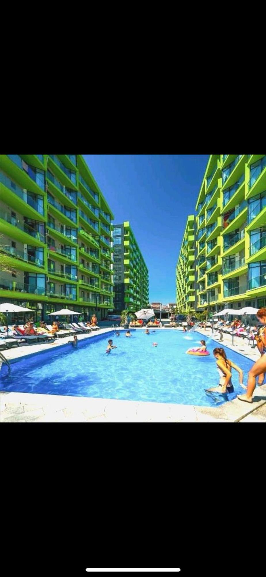 Apartament Rebeca Lux By Alezzi Beach Resort Năvodari Eksteriør billede